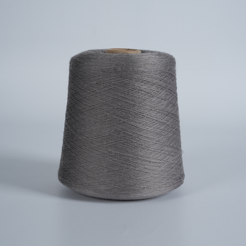 Filato misto seta 70 Nm/2 60% lana 40%.